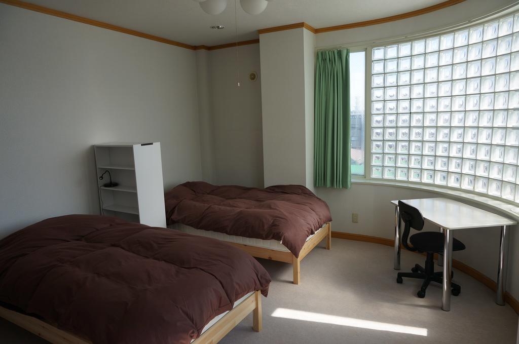 Otaru Ekimae Guest House Ito الغرفة الصورة