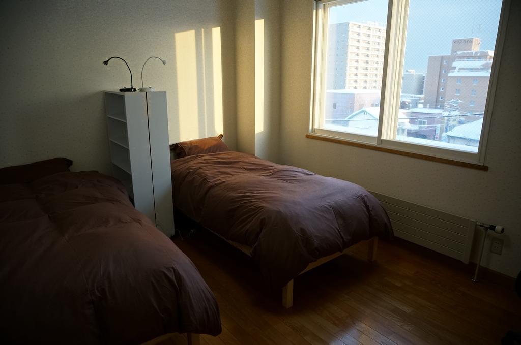 Otaru Ekimae Guest House Ito الغرفة الصورة